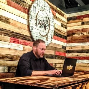 Meet your Posher, Douglas